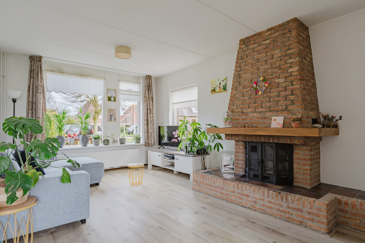 Twee-onder-één-kap te koop: Tsjoele 8, Scharsterbrug