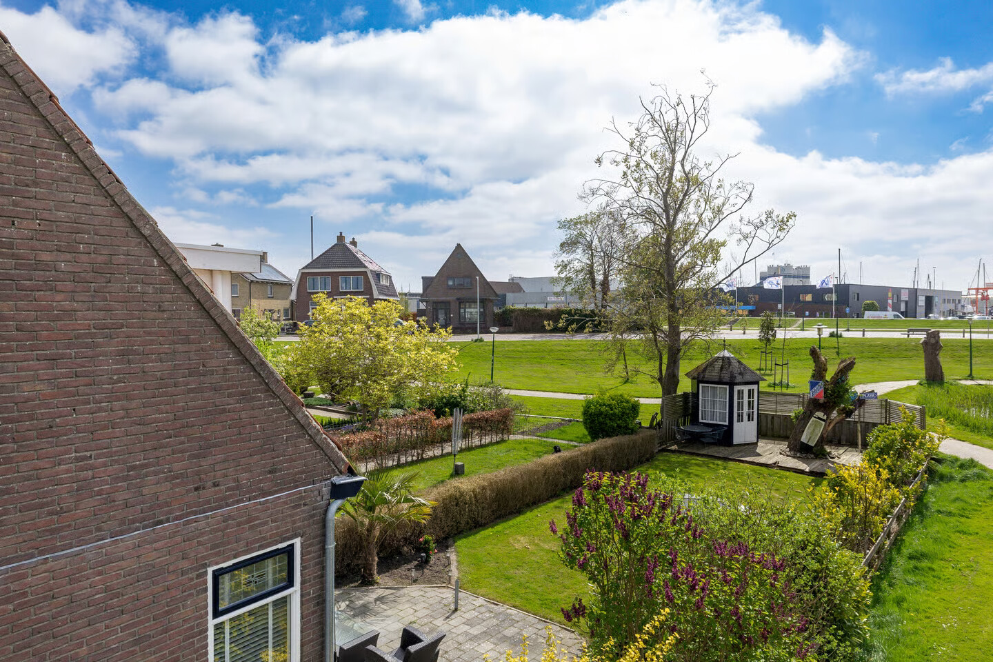 Twee-onder-één-kap te koop: Nieuwedijk 52, Lemmer