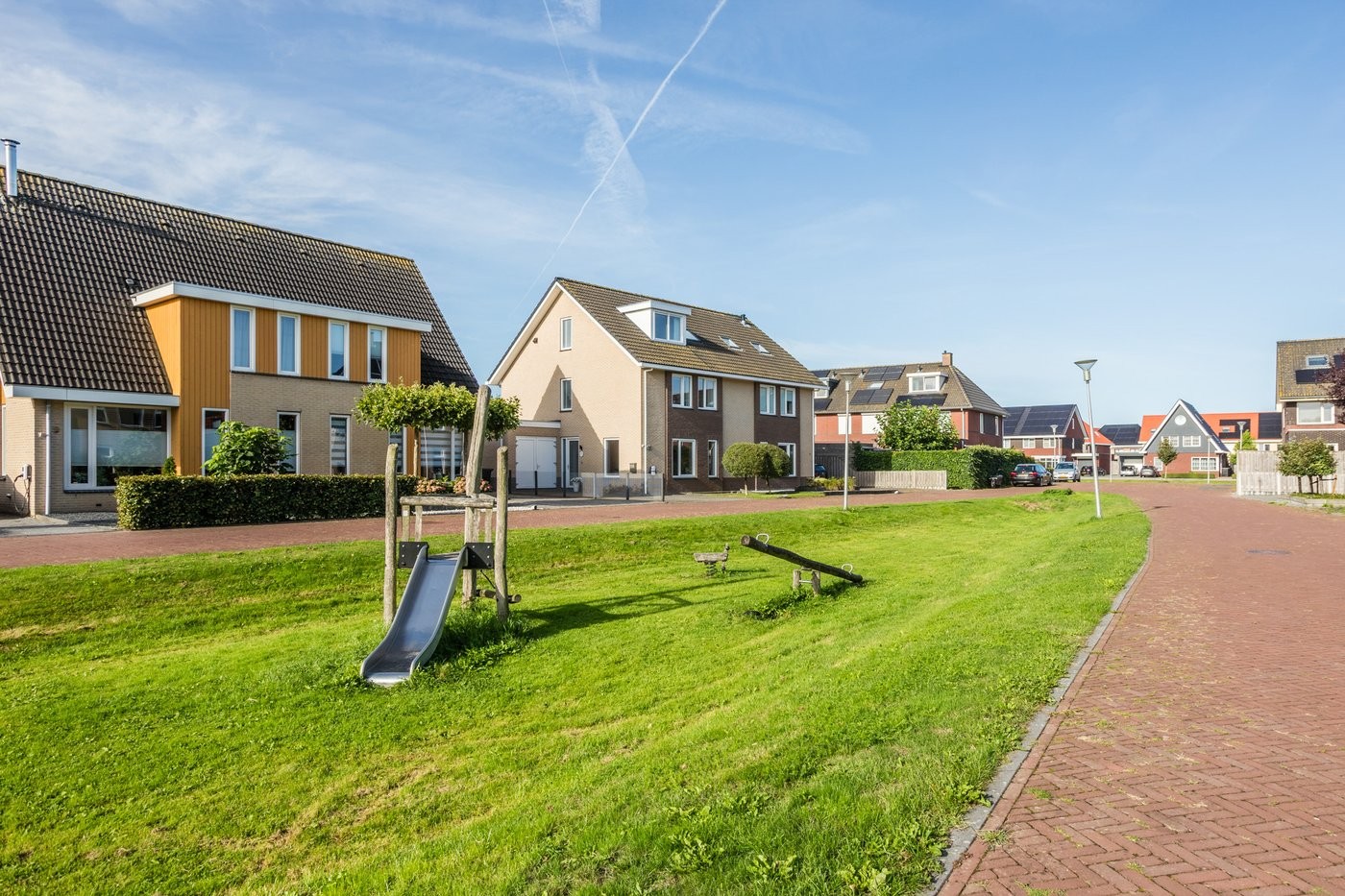 Twee-onder-één-kap te koop: Elzehôf 13, Lemmer