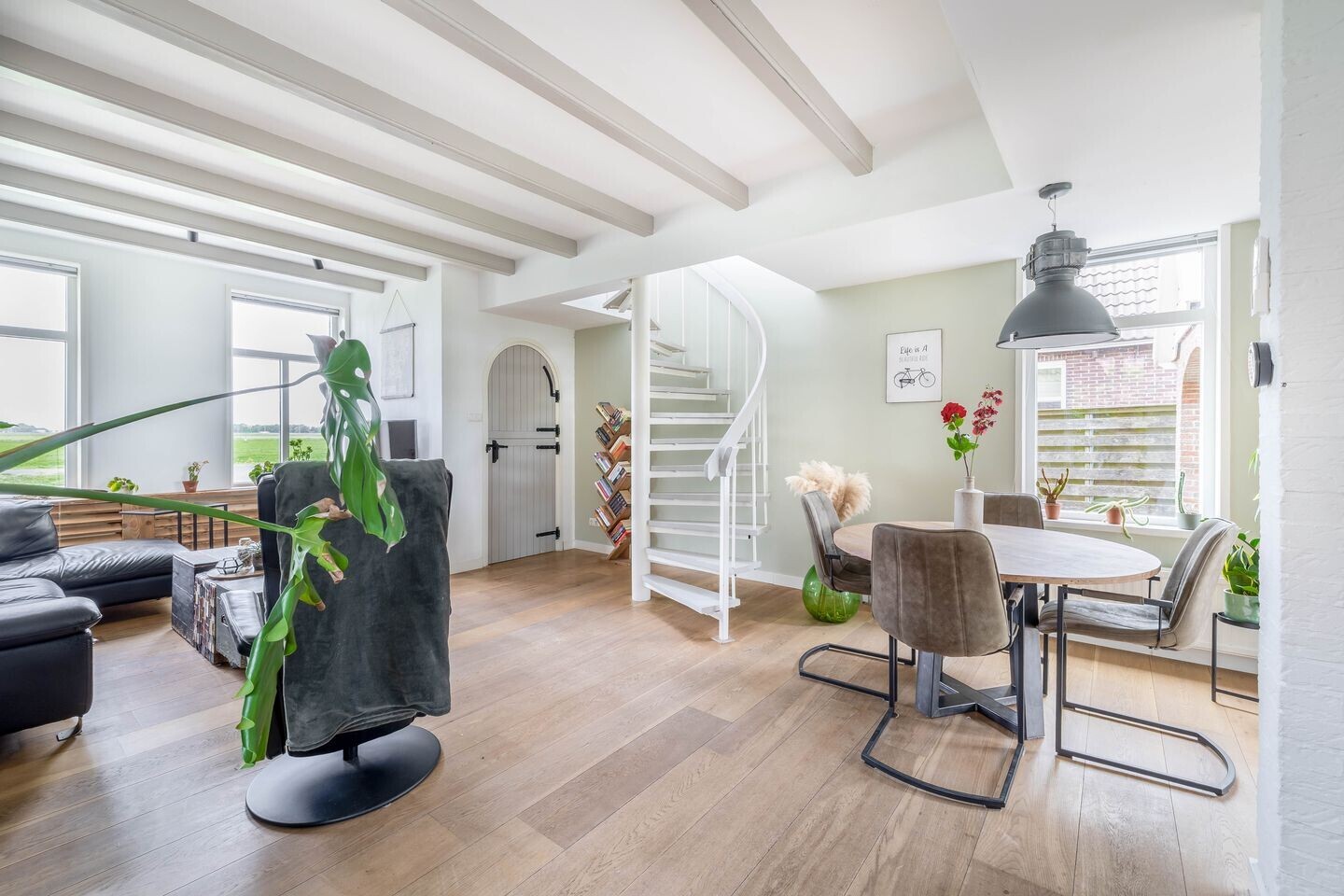 Vrijstaande woning te koop: Beukenlaan 16, Oosterzee