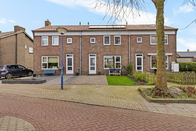 Menso Poppiusstraat 4