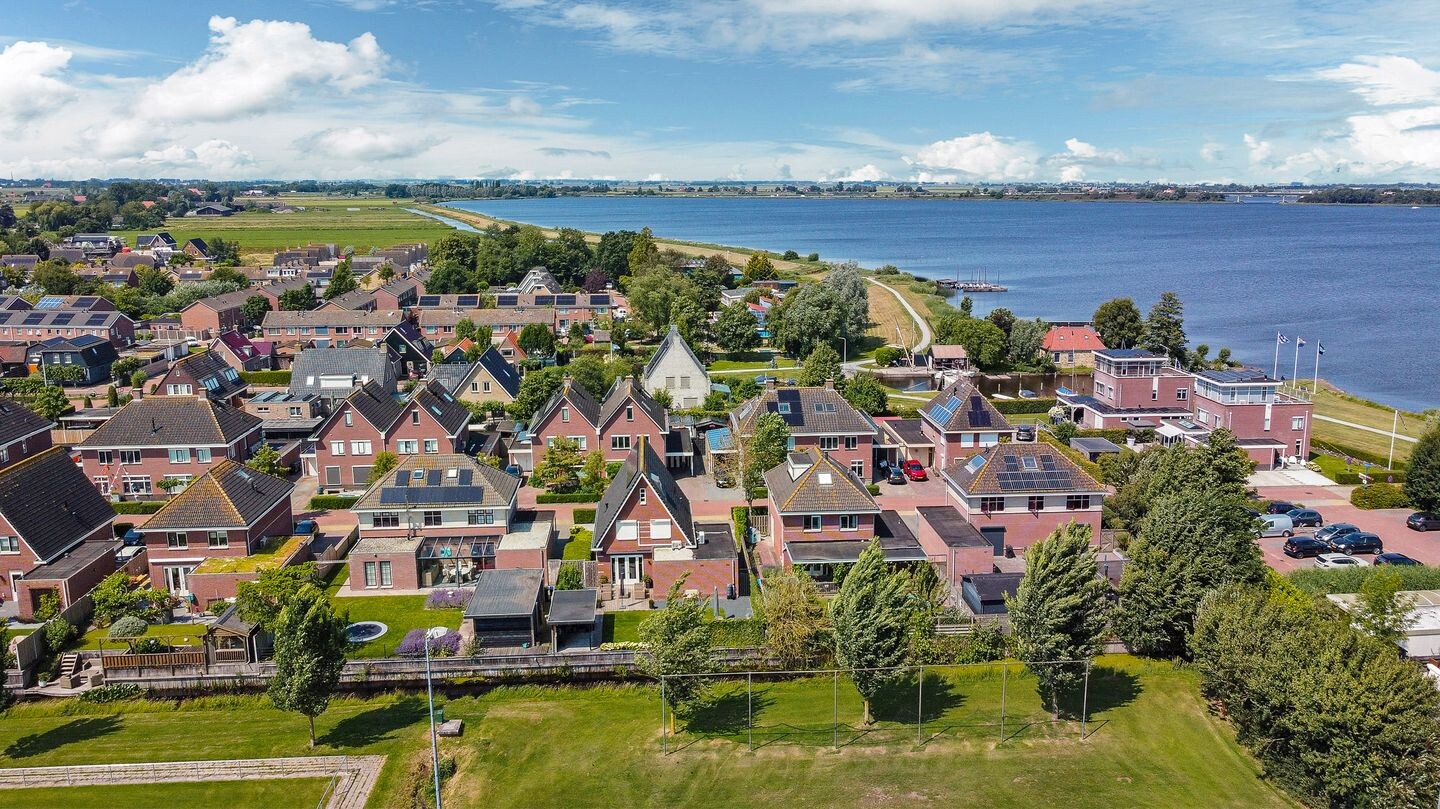 Vrijstaande woning te koop: Zuivelweg 22, Oosterzee