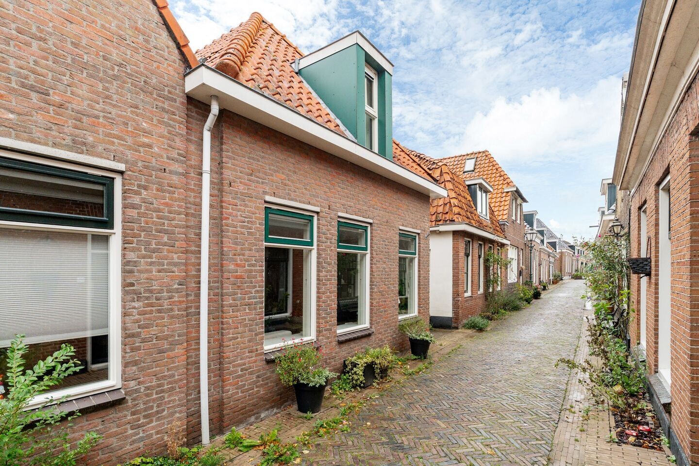 Twee-onder-één-kap te koop: Midstrjitte 64, Woudsend