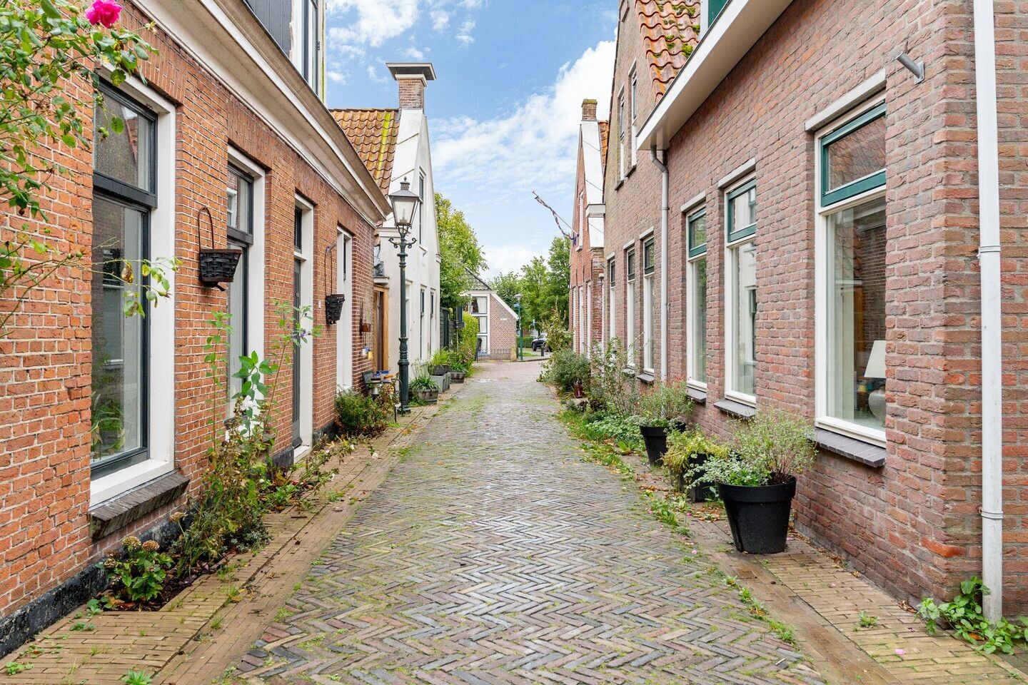 Twee-onder-één-kap te koop: Midstrjitte 64, Woudsend