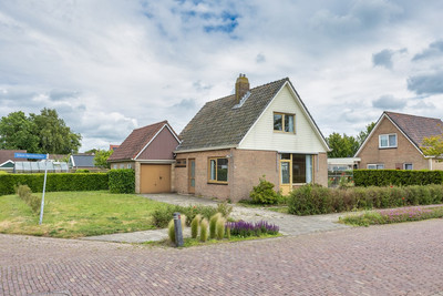Du Toursstr. 33