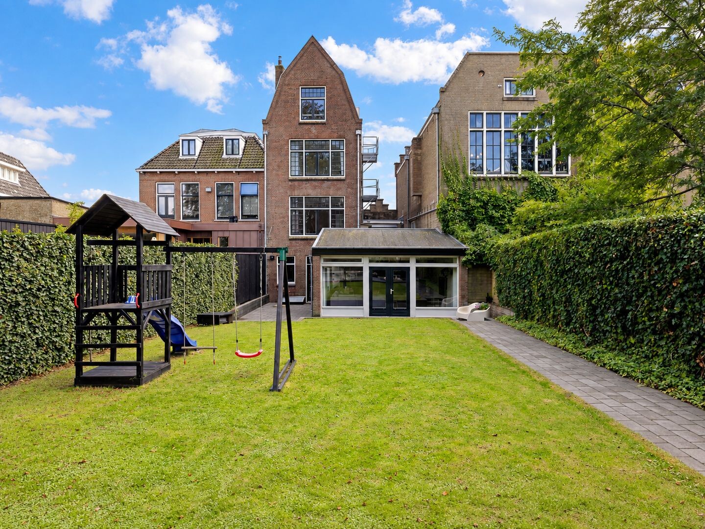 Hoekwoning te koop: Bothniakade 1, Sneek