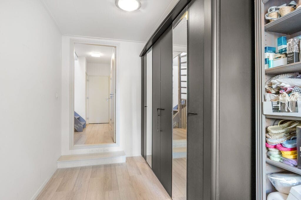 Tussenwoning te koop: Geeuwkade 48, Sneek