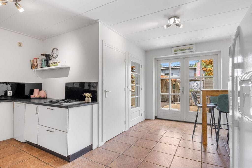 Tussenwoning te koop: Geeuwkade 48, Sneek