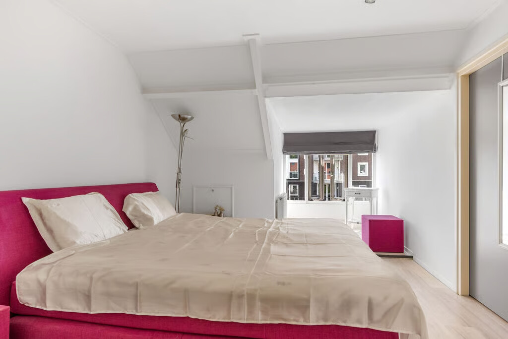Tussenwoning te koop: Geeuwkade 48, Sneek