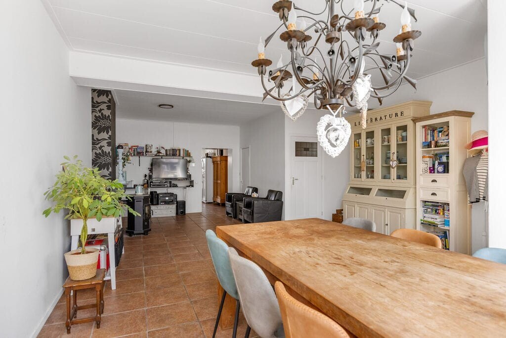 Tussenwoning te koop: Geeuwkade 48, Sneek