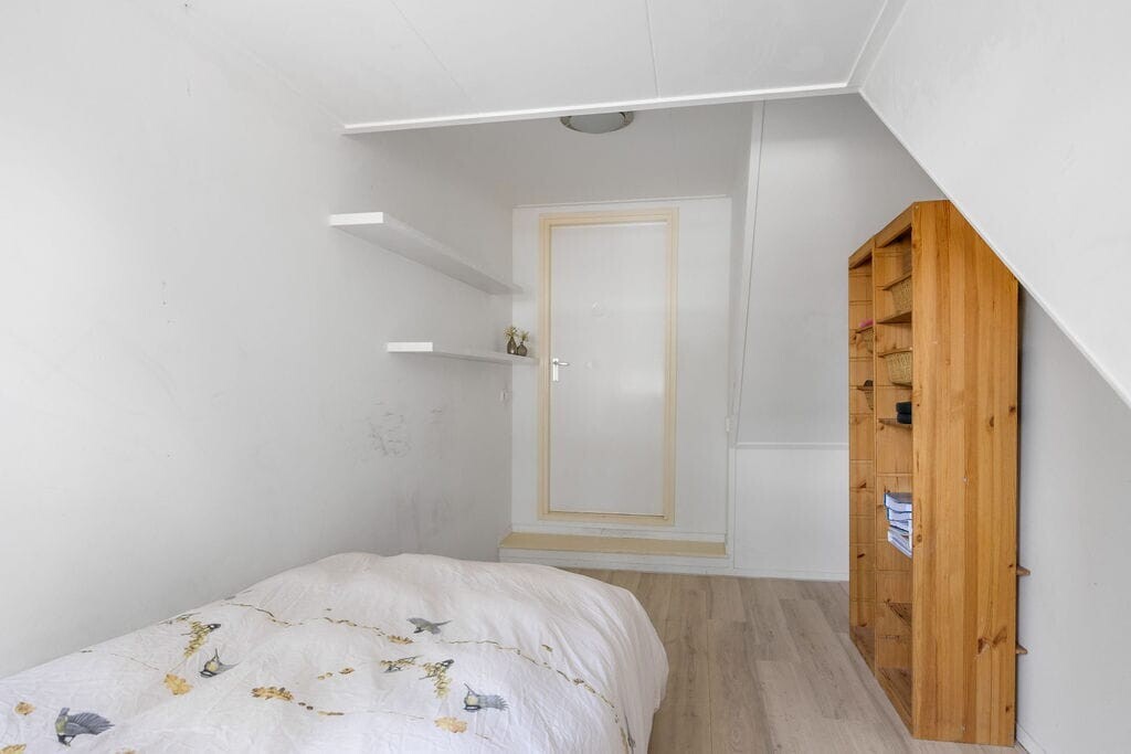 Tussenwoning te koop: Geeuwkade 48, Sneek