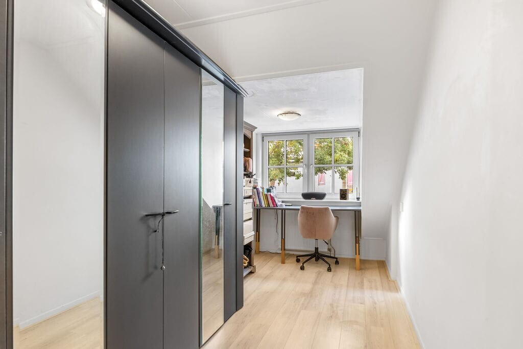Tussenwoning te koop: Geeuwkade 48, Sneek