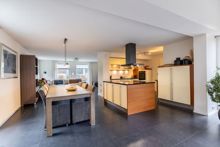 Vrijstaande woning te koop: Oosterom 10, Sneek