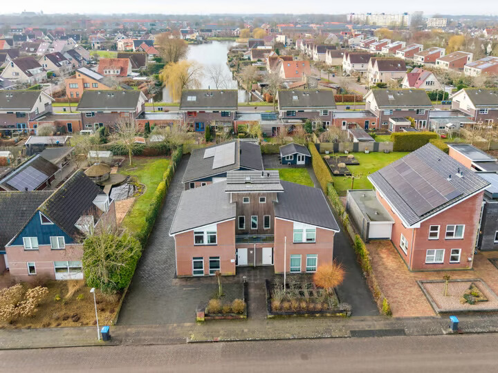 Vrijstaande woning te koop: Oosterom 10, Sneek