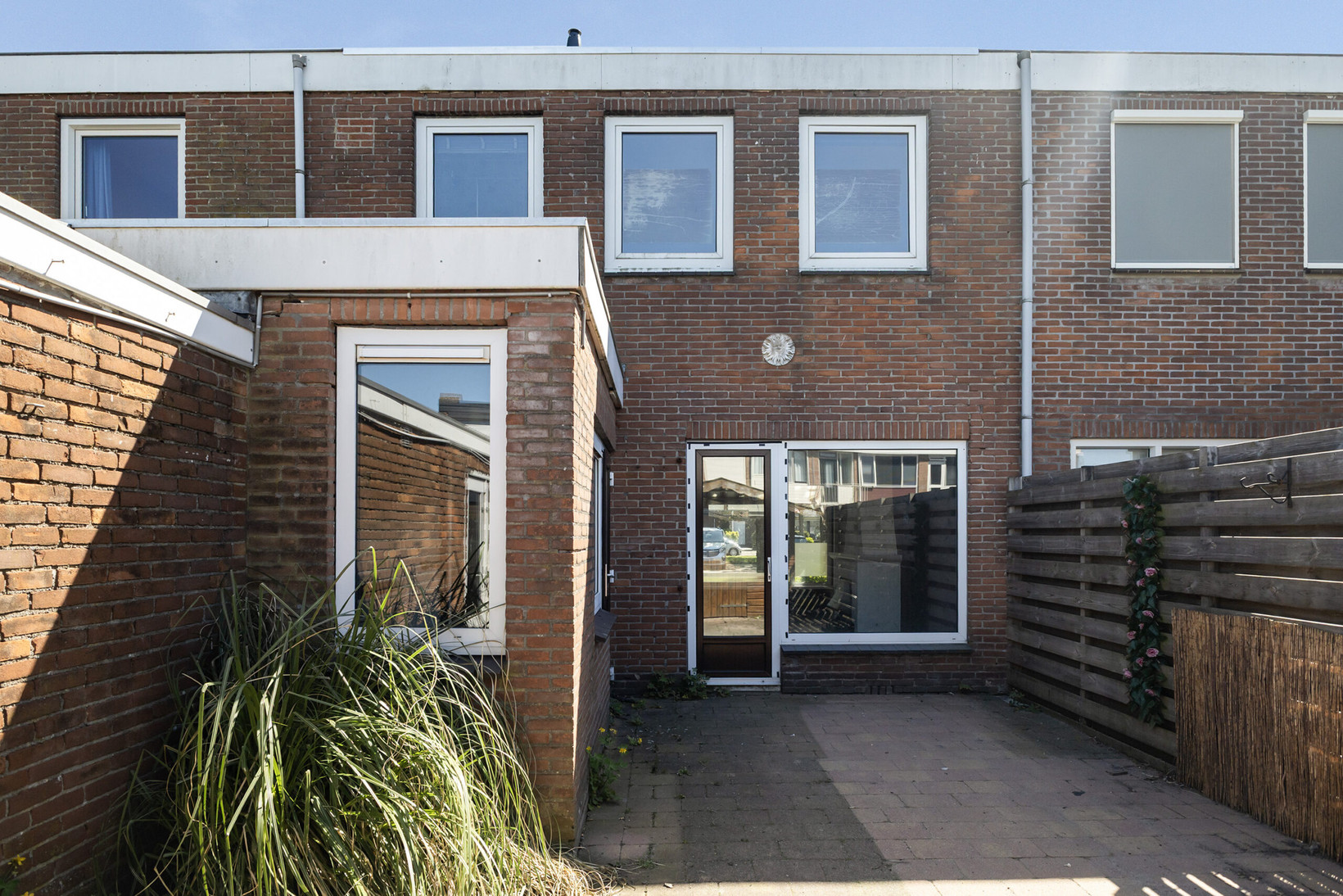 Tussenwoning te koop: Worp Tjaardastraat 278, Sneek