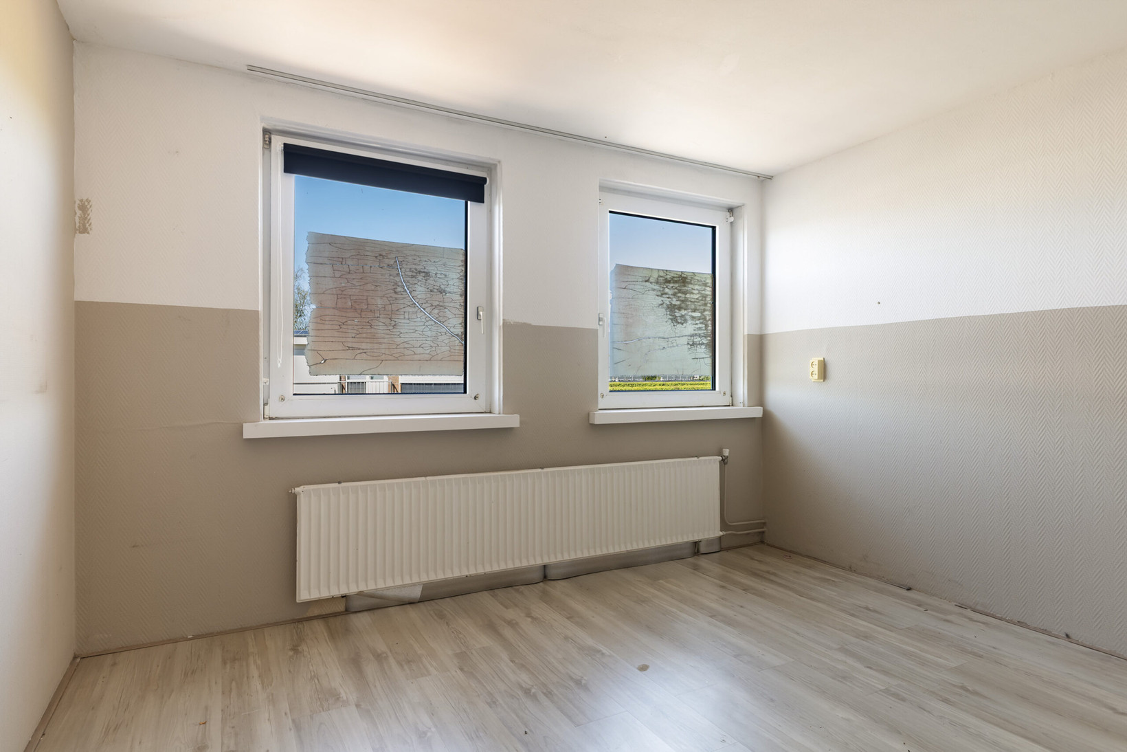 Tussenwoning te koop: Worp Tjaardastraat 278, Sneek