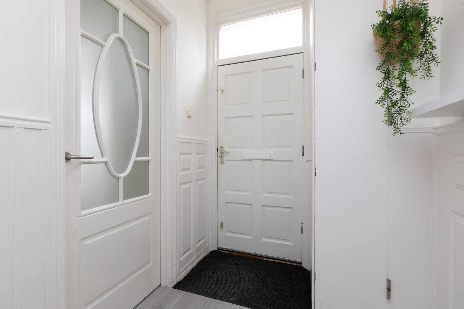Tussenwoning te koop: Kapelstraat 33, Sneek