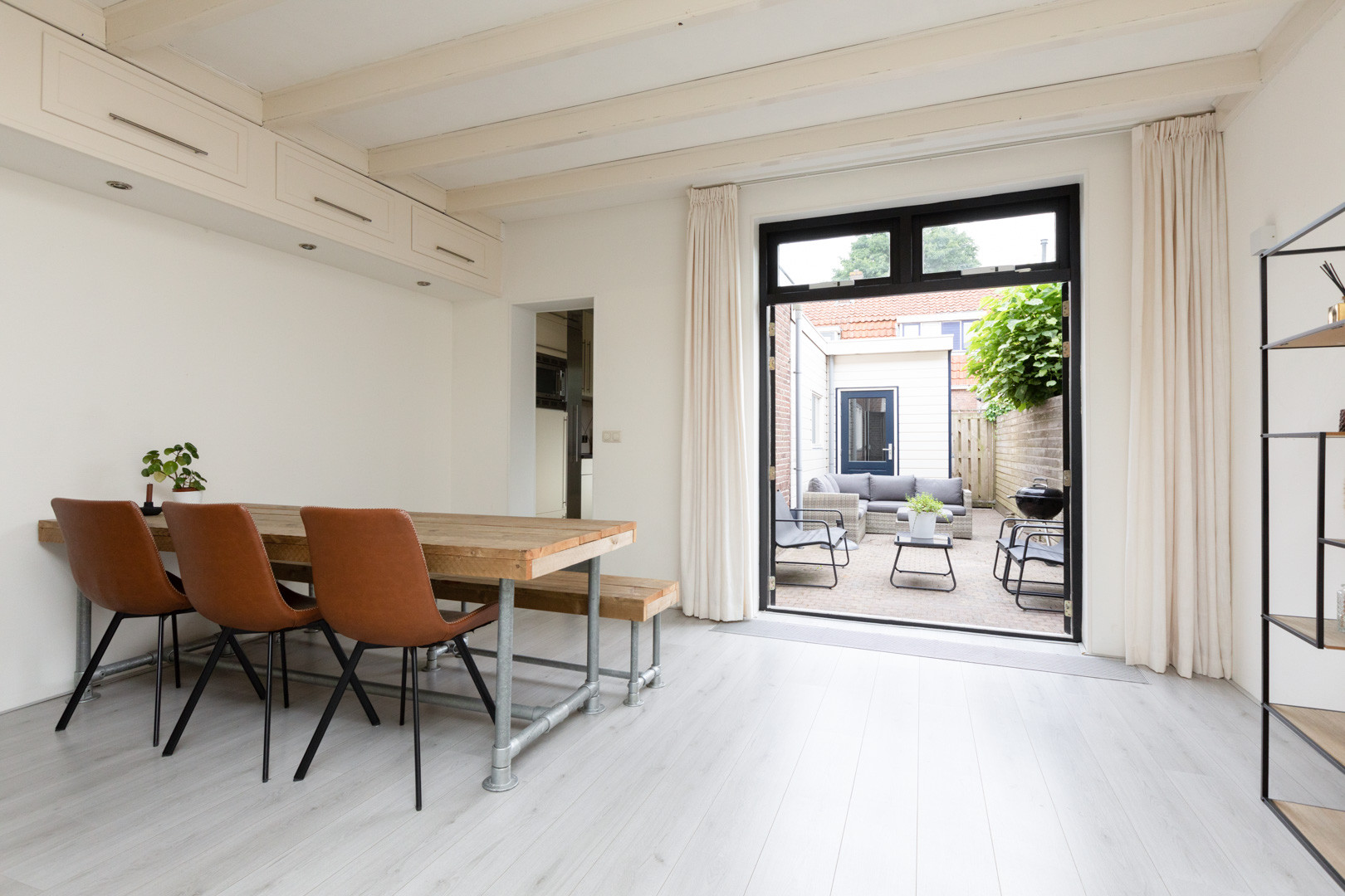 Tussenwoning te koop: Kapelstraat 33, Sneek