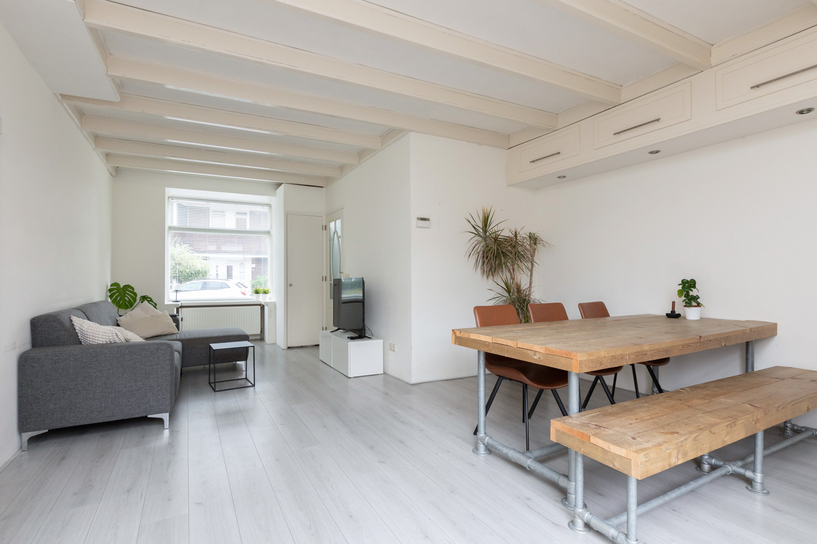 Tussenwoning te koop: Kapelstraat 33, Sneek
