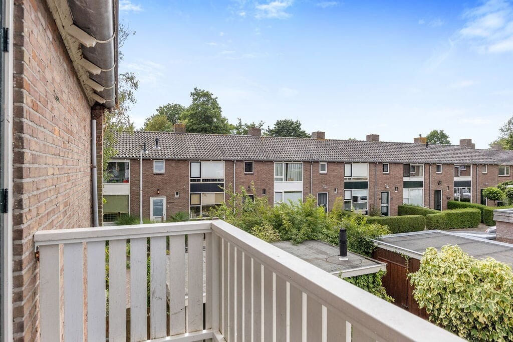 Hoekwoning te koop: Dr. Kuyperlaan 11, Sneek