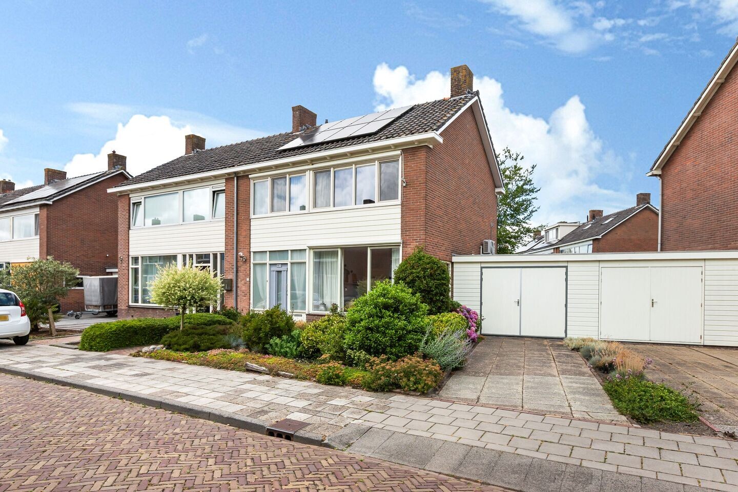 Tussenwoning te koop: Groen van Prinstererstraat 19, Sneek