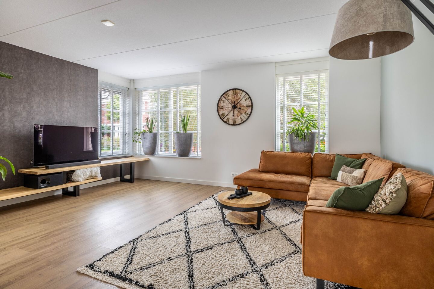 Twee-onder-één-kap te koop: Ype Johannesstraat 19, Sneek