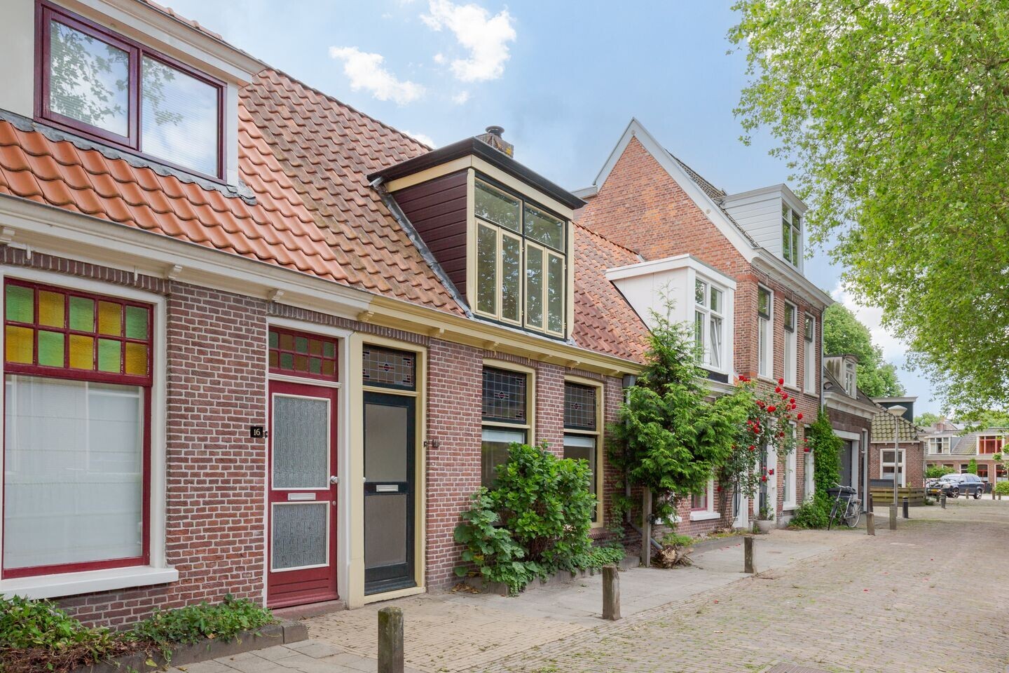 Tussenwoning te koop: Kloosterstraat 14, Sneek