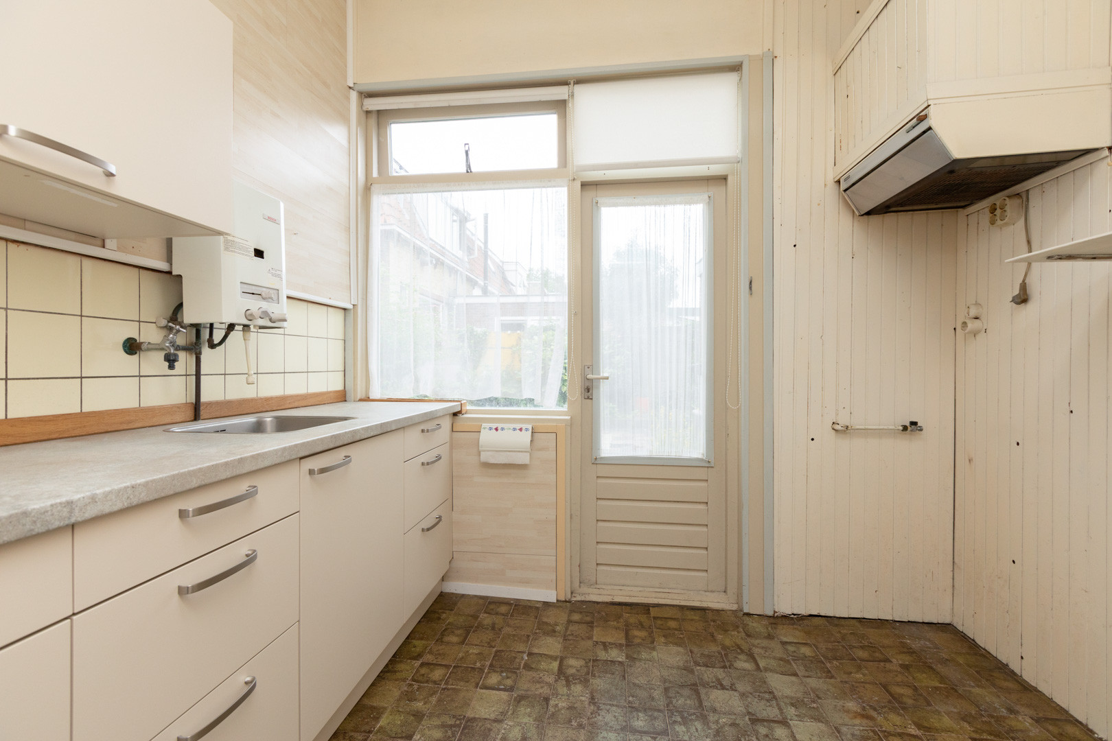 Tussenwoning te koop: Schoolstraat 27, Sneek