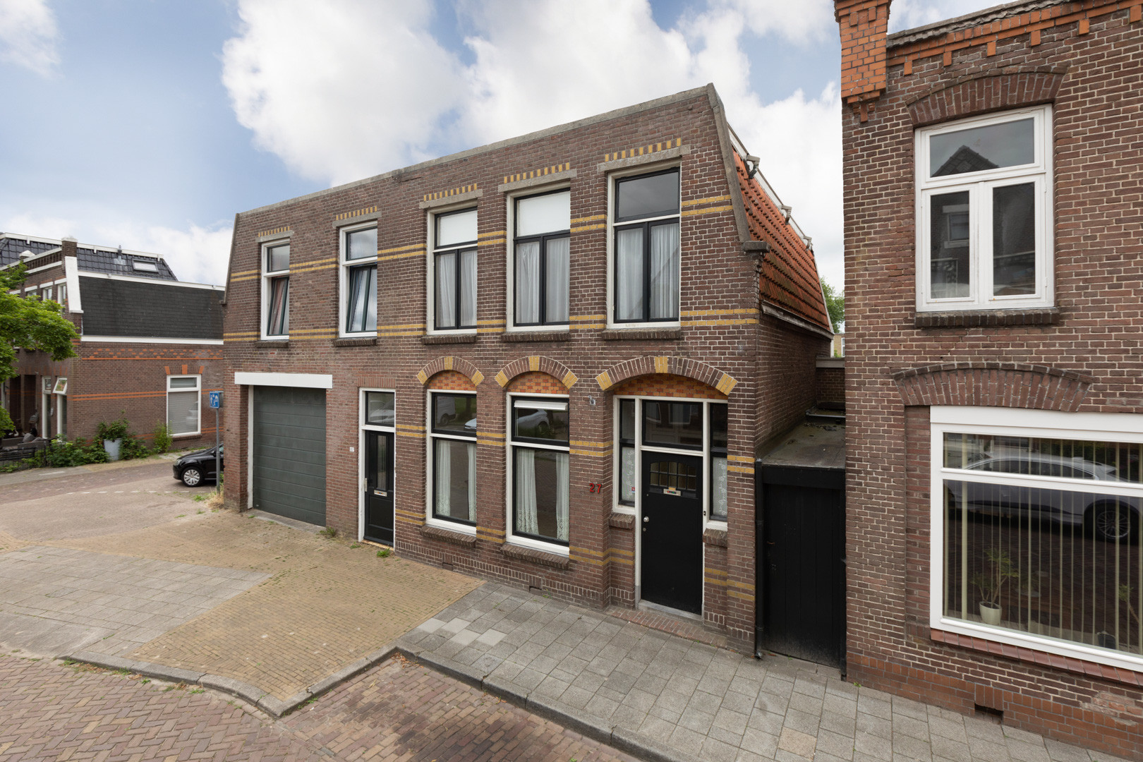 Tussenwoning te koop: Schoolstraat 27, Sneek