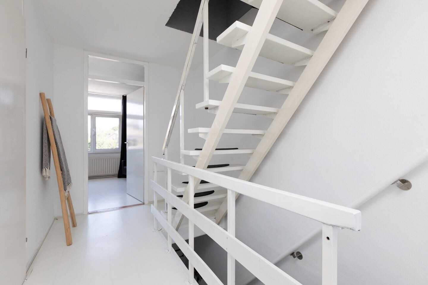 Tussenwoning te koop: Commanderij 51, Sneek