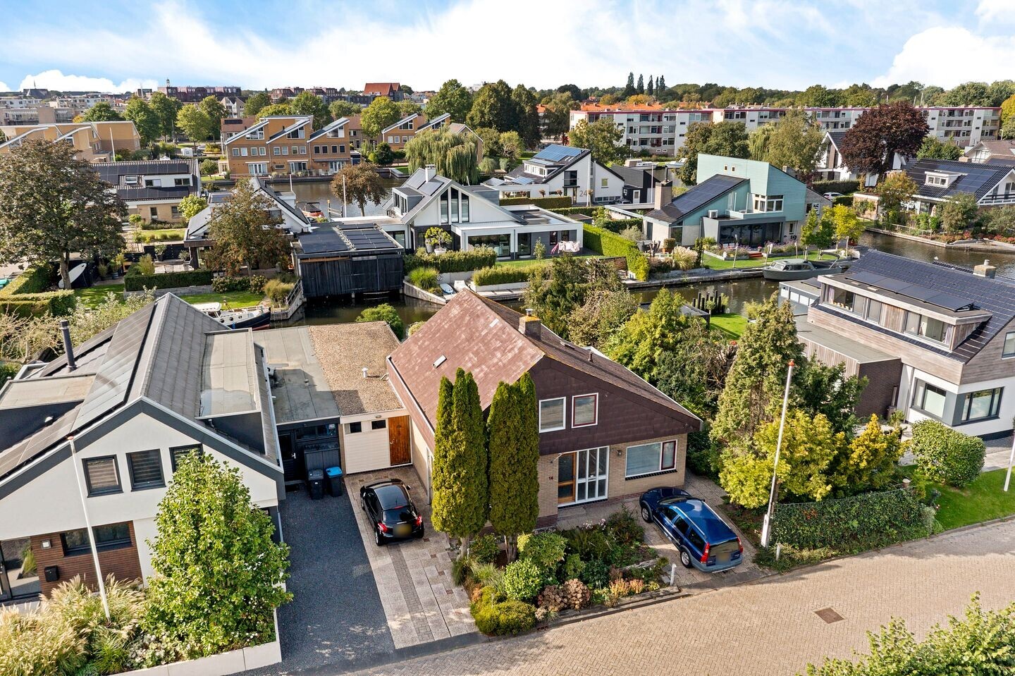 Twee-onder-één-kap te koop: de Leijen 14, Sneek