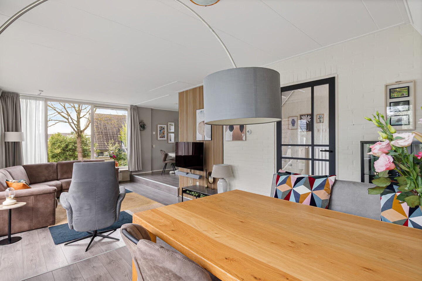 Vrijstaande woning te koop: Horseweg 22, Sneek