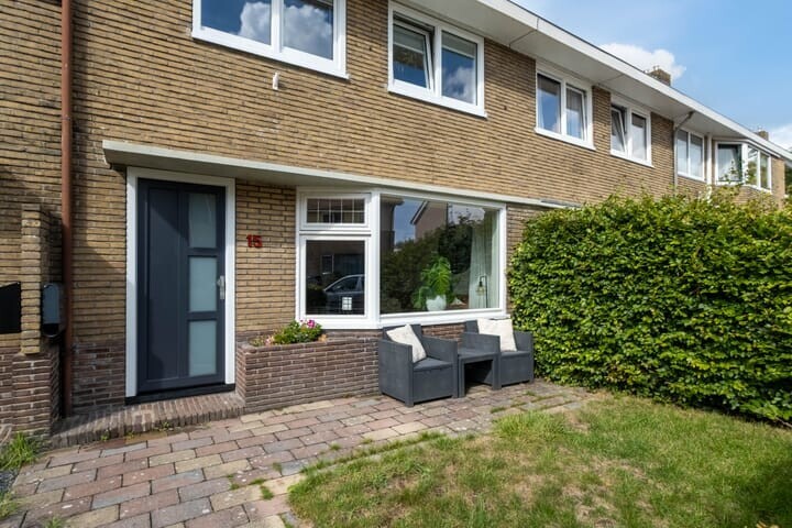 Tussenwoning te koop: Amaliastraat 15, Sneek