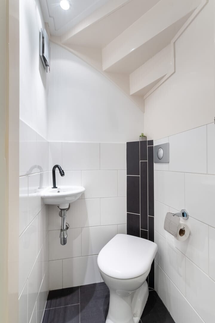 Tussenwoning te koop: Amaliastraat 15, Sneek