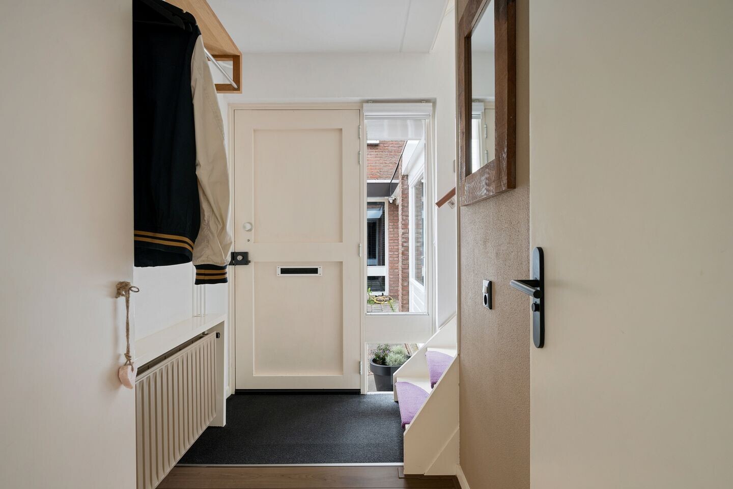 Tussenwoning te koop: Pinksterbloem 4, Sneek