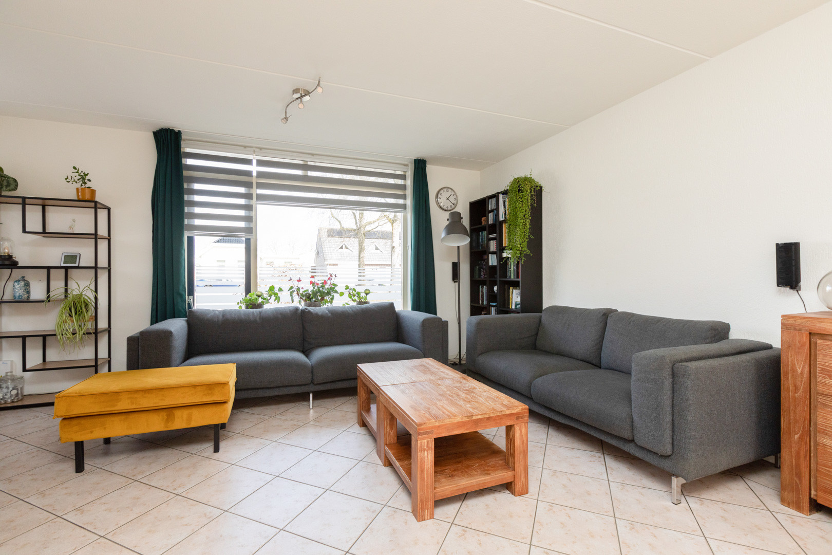 Hoekwoning te koop: Zonnedauw 10, Sneek