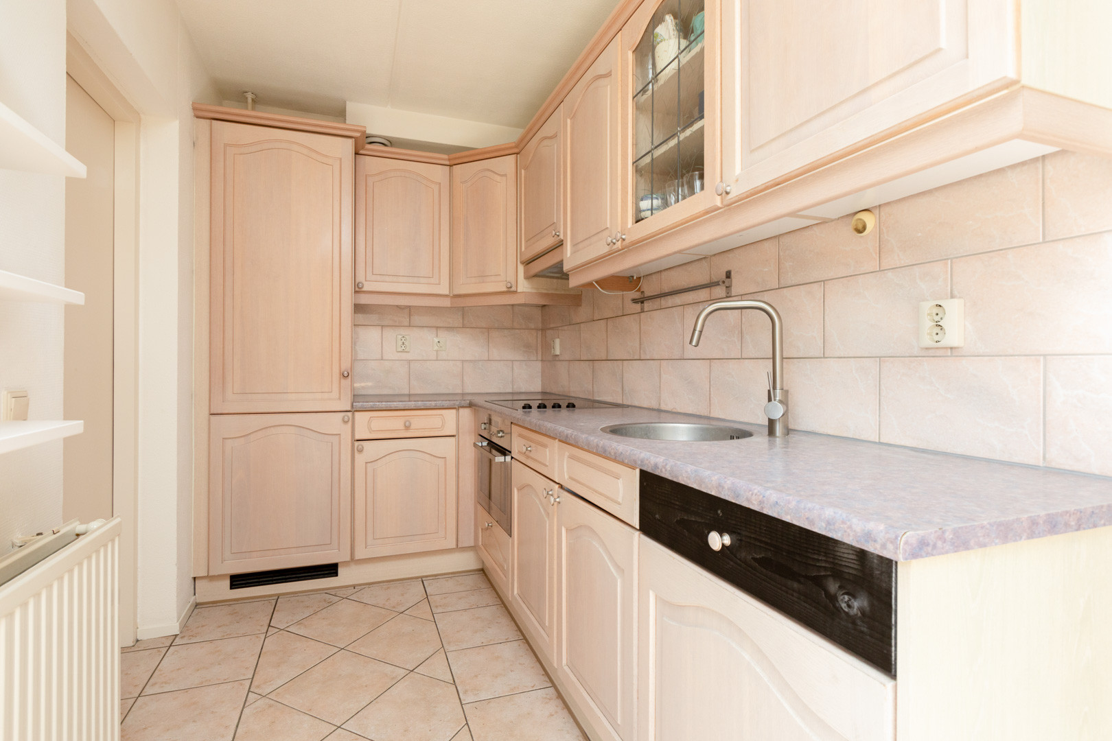 Hoekwoning te koop: Zonnedauw 10, Sneek