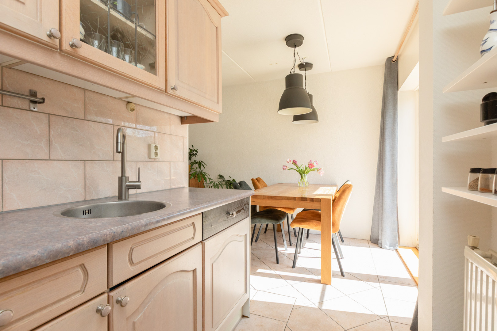 Hoekwoning te koop: Zonnedauw 10, Sneek