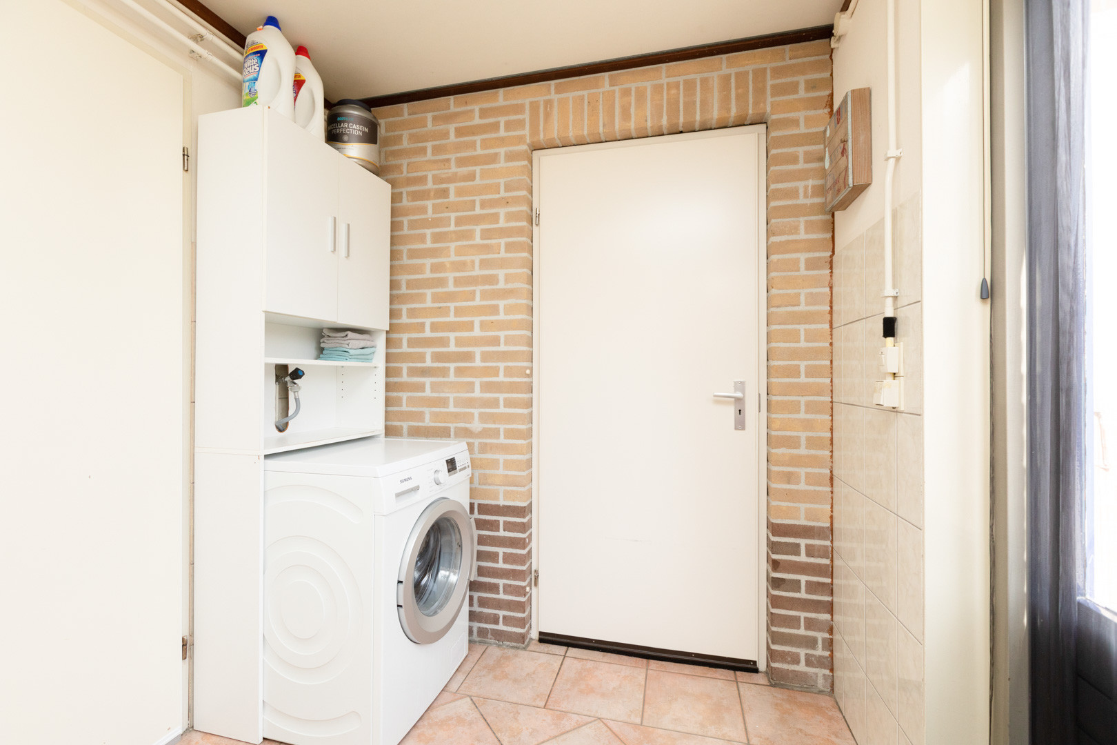 Hoekwoning te koop: Zonnedauw 10, Sneek