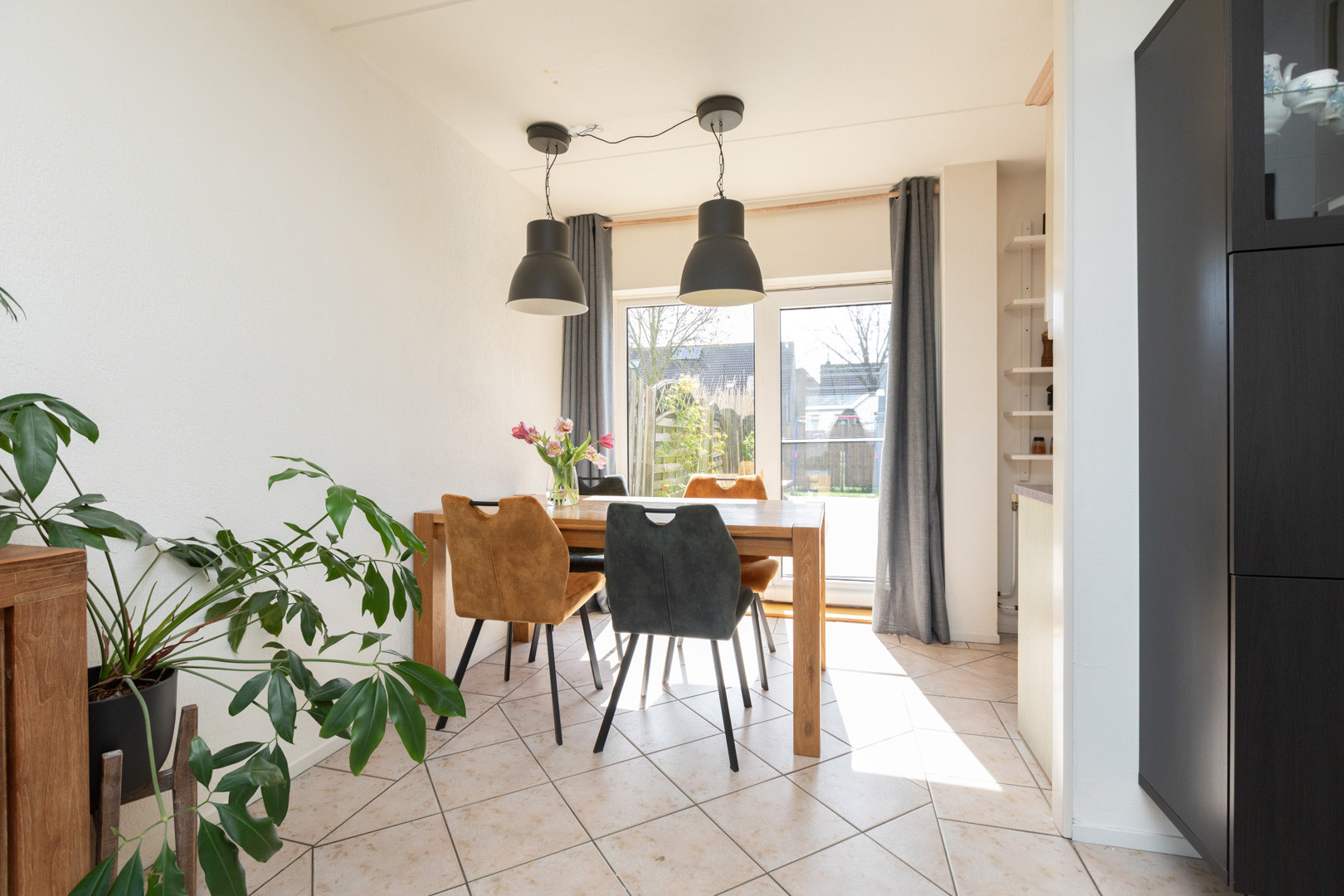 Hoekwoning te koop: Zonnedauw 10, Sneek