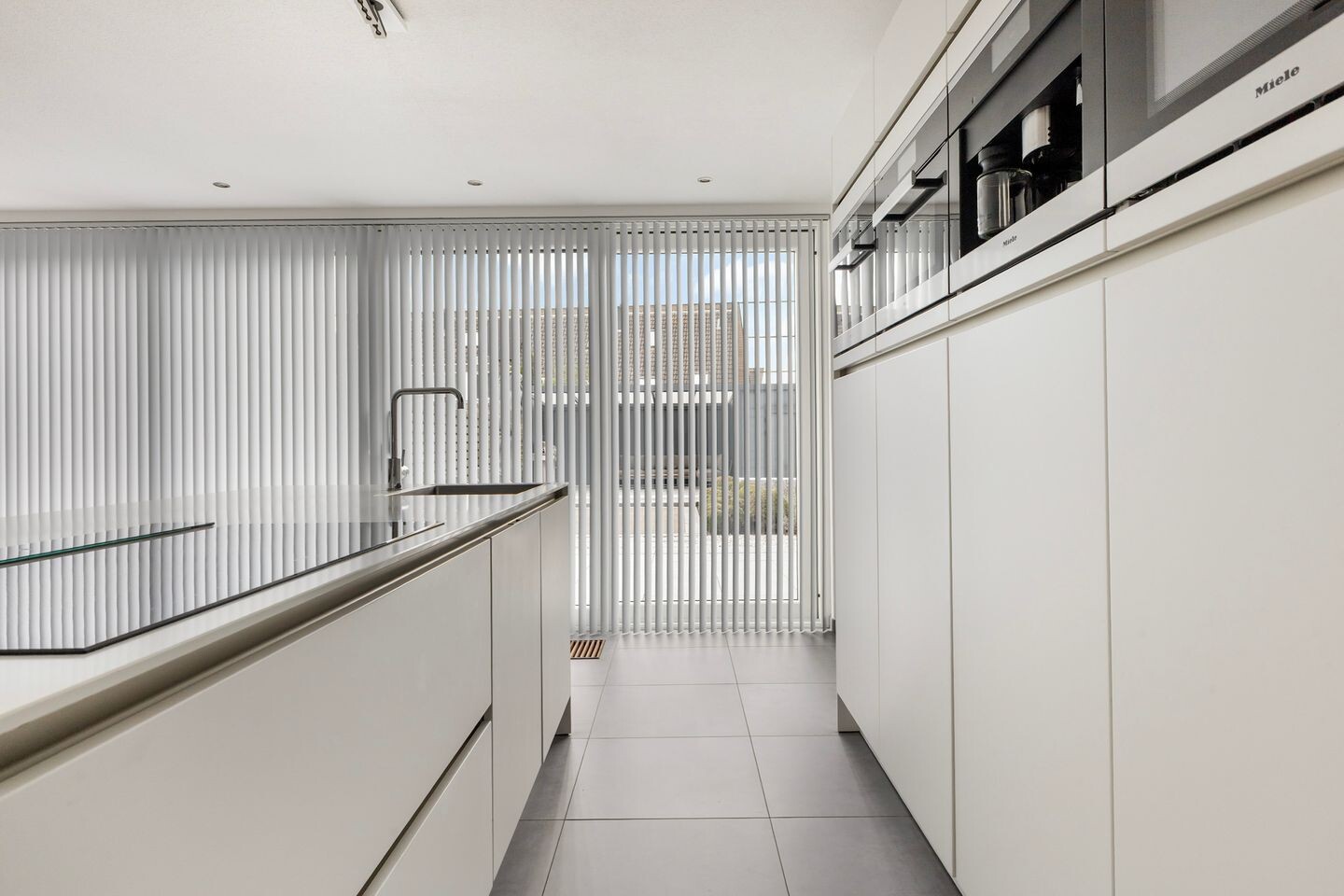 Tussenwoning te koop: Zomermeter 30, Sneek