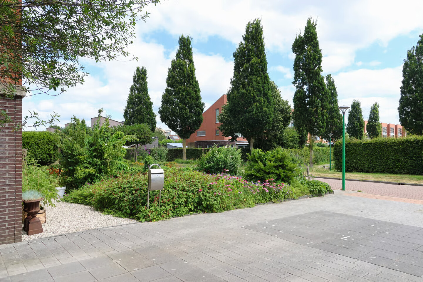 Hoekwoning te koop: Dagpauwoog 30, Sneek