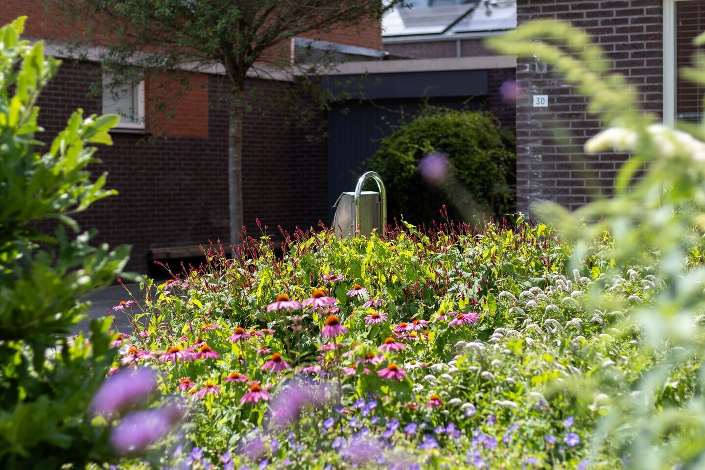 Hoekwoning te koop: Dagpauwoog 30, Sneek