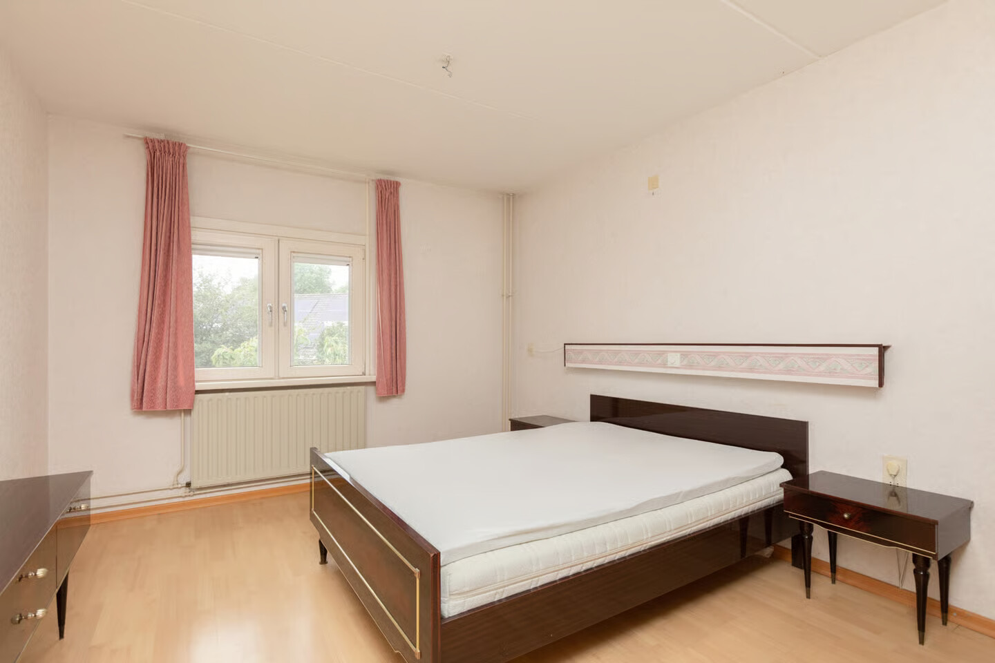 Tussenwoning te koop: Spinnekop 10, Sneek