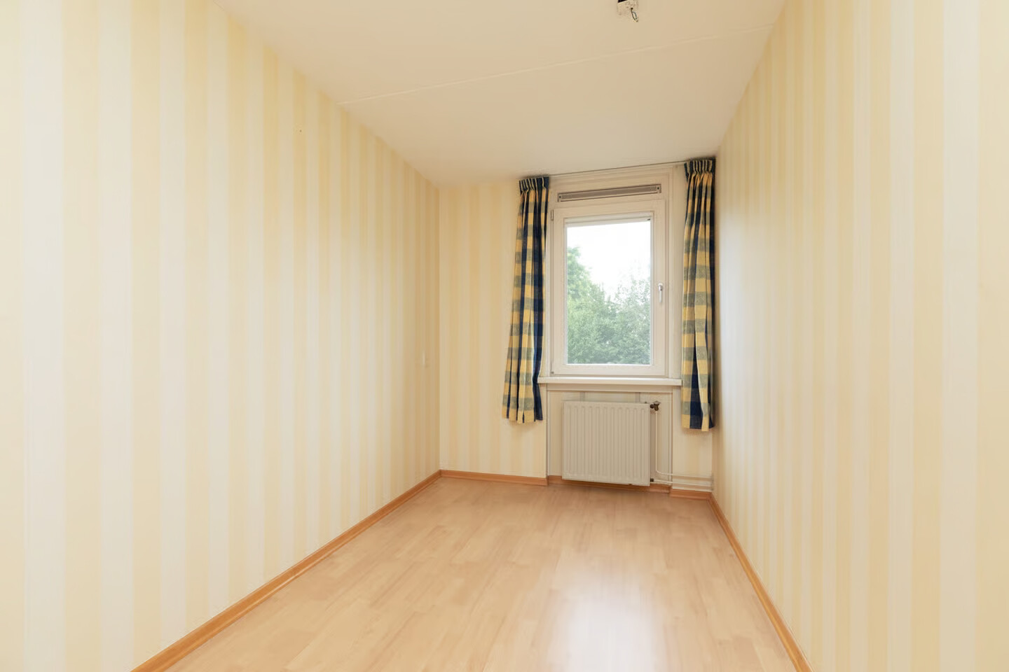 Tussenwoning te koop: Spinnekop 10, Sneek