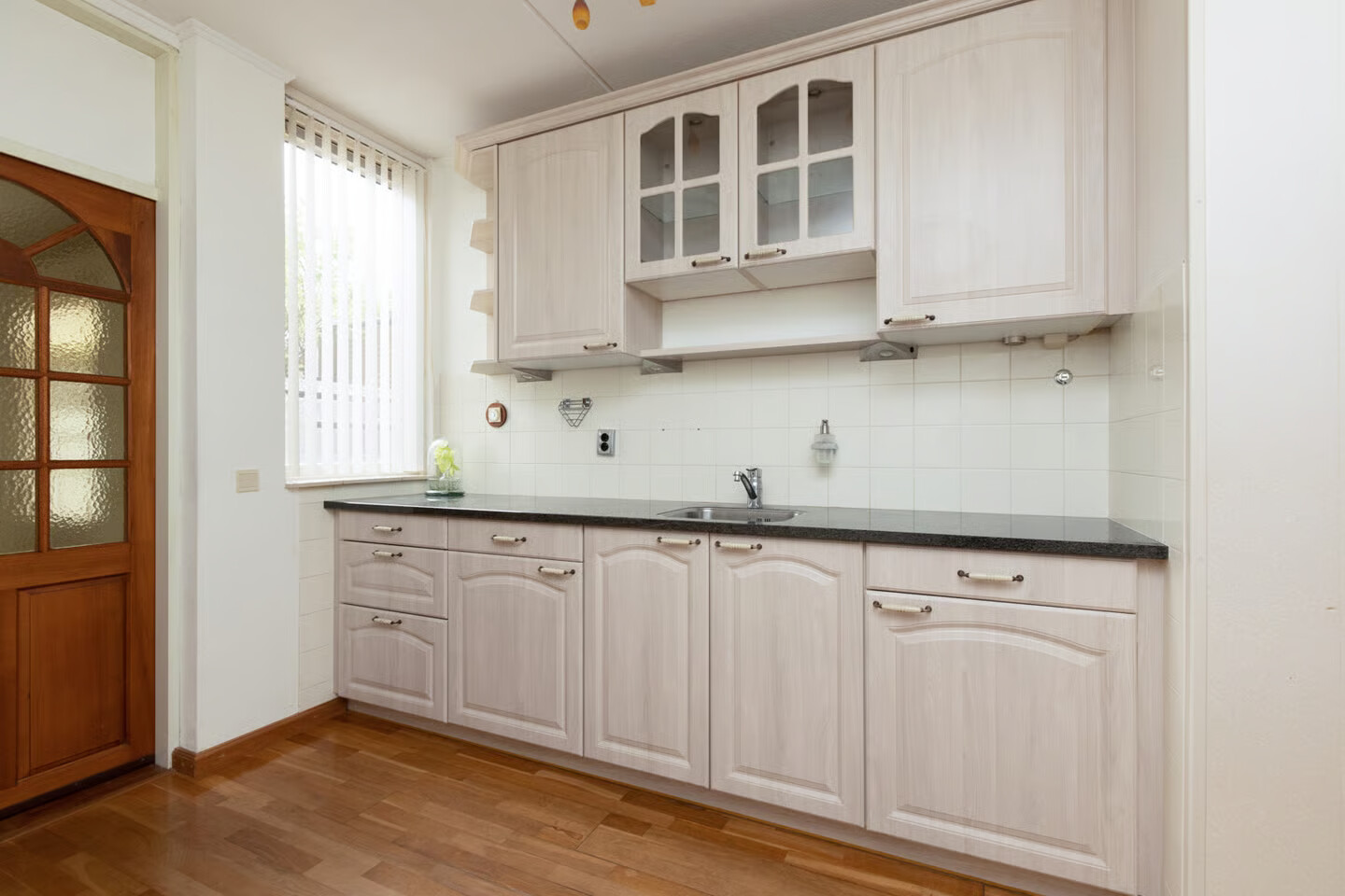 Tussenwoning te koop: Spinnekop 10, Sneek