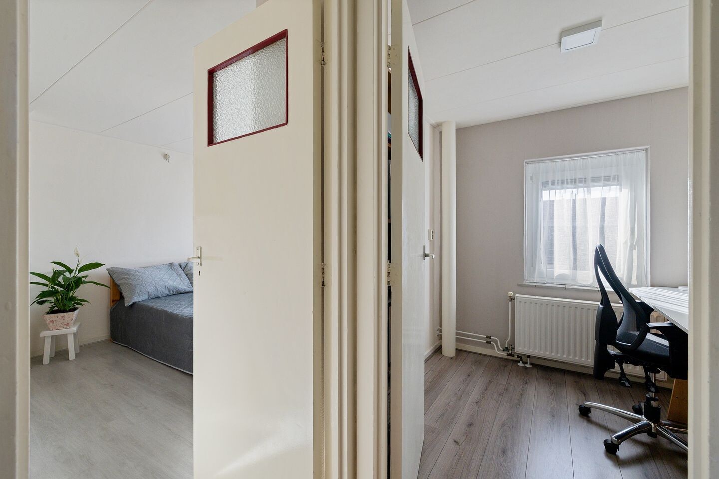 Twee-onder-één-kap te koop: Sinnewar 4, Jutrijp