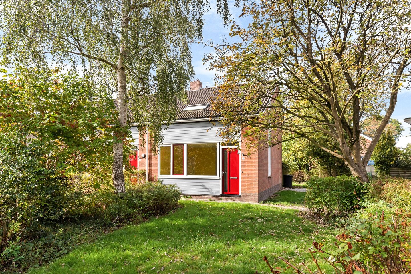 Hoekwoning te koop: De Dassenboarch 18, Ijlst