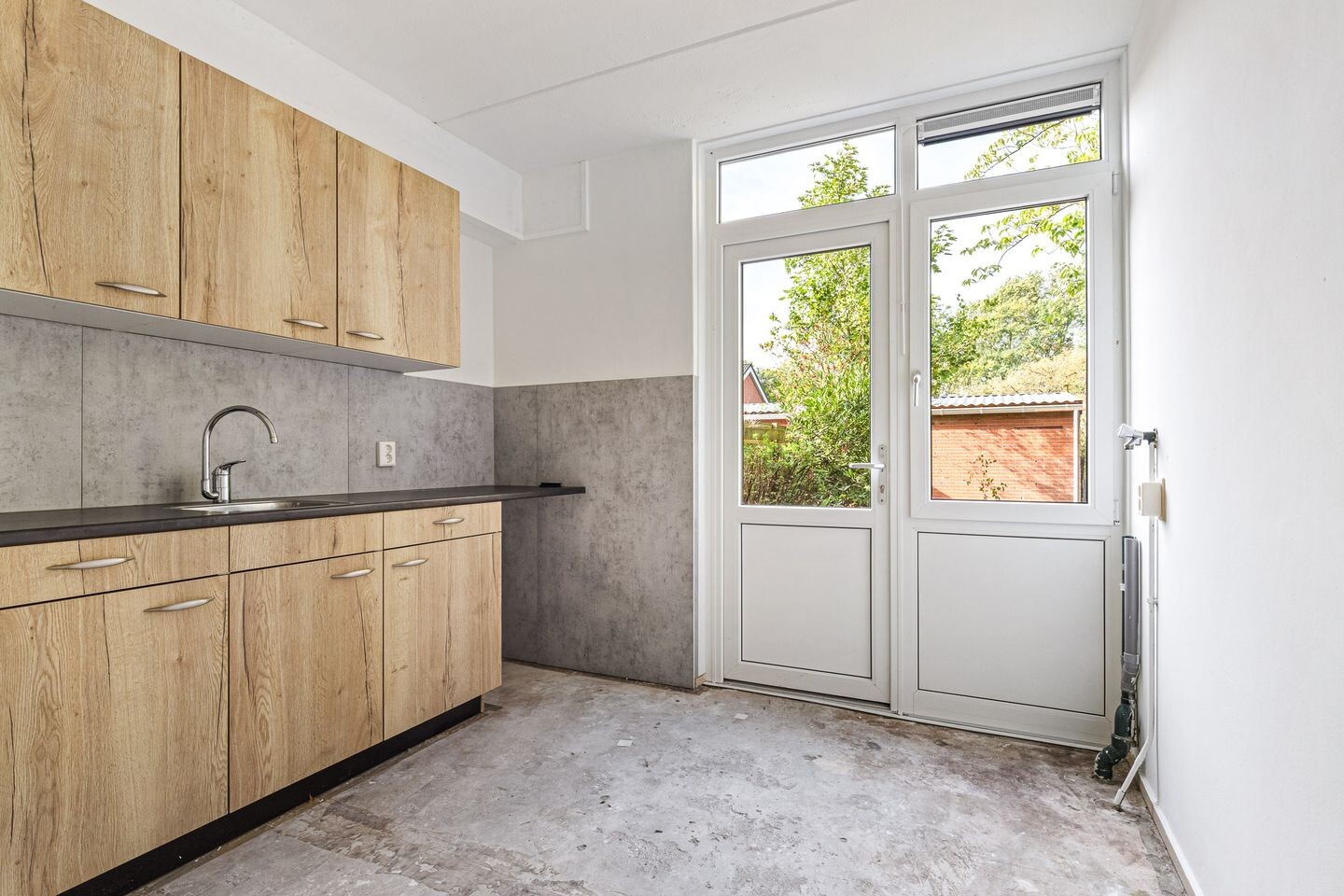 Hoekwoning te koop: De Dassenboarch 18, Ijlst