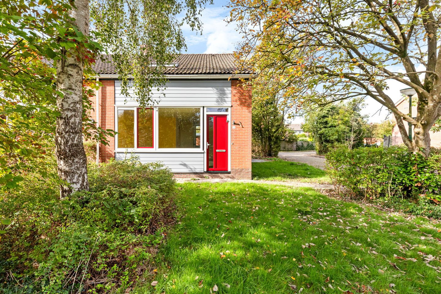 Hoekwoning te koop: De Dassenboarch 18, Ijlst